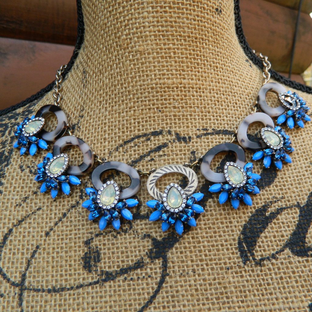 Vintage Cara New York Gold Tone Link Chain Necklace With Multicolored Rhinestone 14$